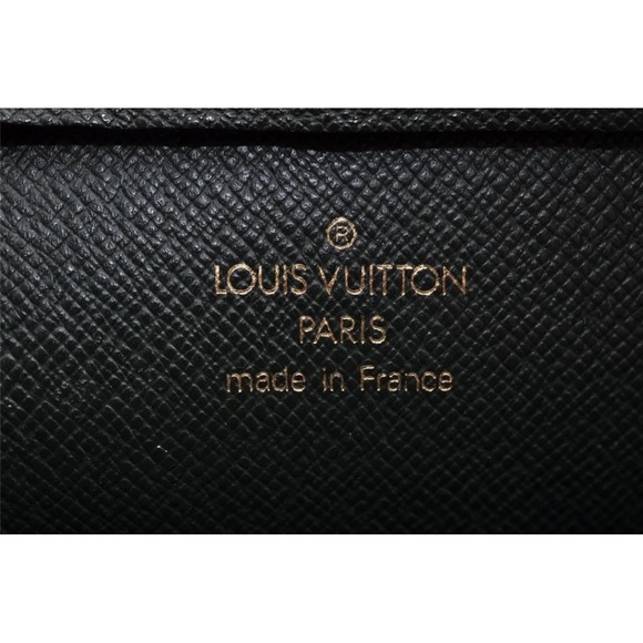 Authentic Louis Vuitton Taiga Baikal Clutch Bag Green - Picture 12 of 15